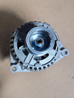 Генератор КАМАЗ дв.740 ЕВРО-3, 4 (8-ручьевой шкив) 28В 120А ELTRA