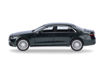 Автомобиль Mercedes-Benz S-Klasse, изумрудно-зеленый металлик