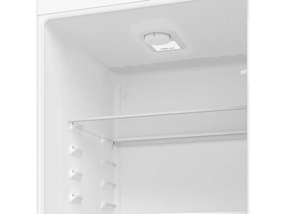 Встраиваемый холодильник Indesit IBH 18 белый