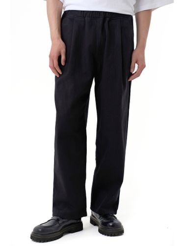 Черные брюки с защипами NORMIE NEW