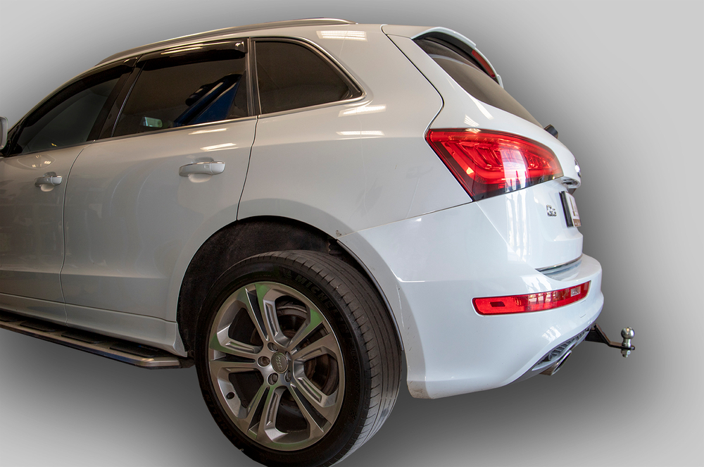 Фаркоп(прицепное) Лидер-Плюс для AUDI Q5 (8RB) 2008 -2017 ( ШАР ВСТАВКА 50*50 )(паспорт и сертификат в комплекте)(без электрики)A106-E