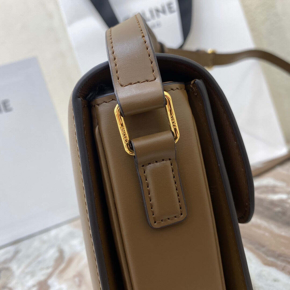 Celine Triomphe 18 cm