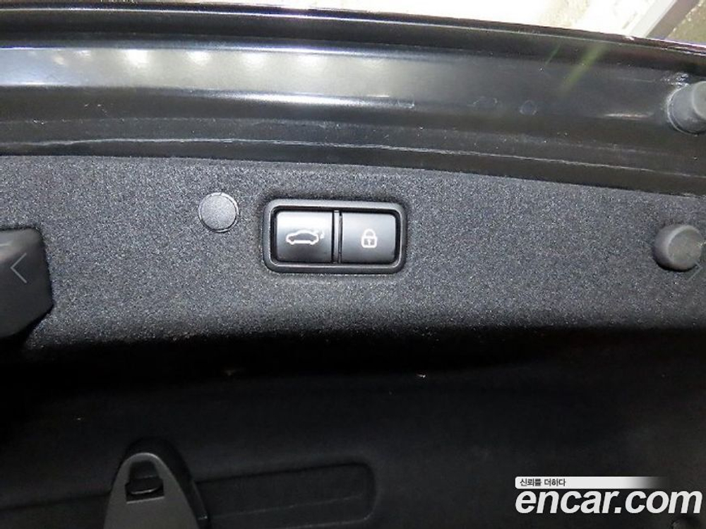Hyundai The New Grandeur (Azera) IG 3.3 (01.2020)