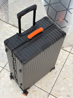 Чемодан Rimowa