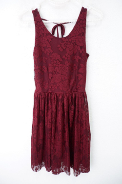 Платье Befree с кружевом 40 размер