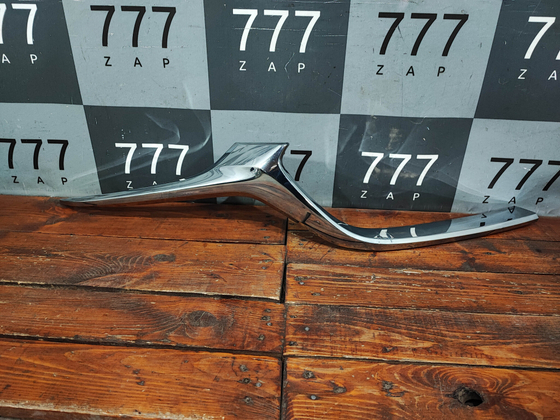 Молдинг решетки радиатора правый Mazda 6 (GJ) 18-нв Б/У Оригинал GSH7507J0D