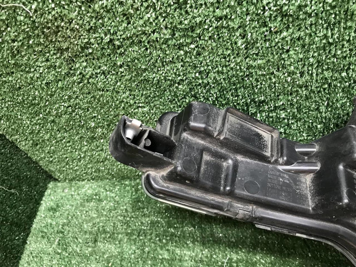 Фара правая Changan CS75PLUS (2021-2024) LED