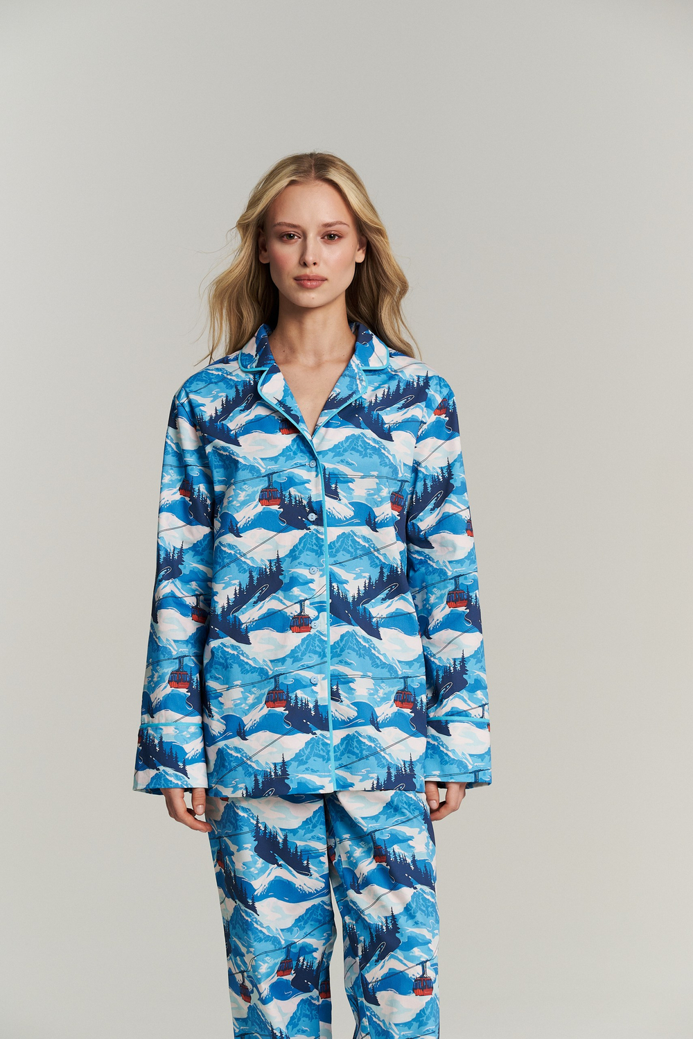 Костюм двойка из сатина горы - размер S-M