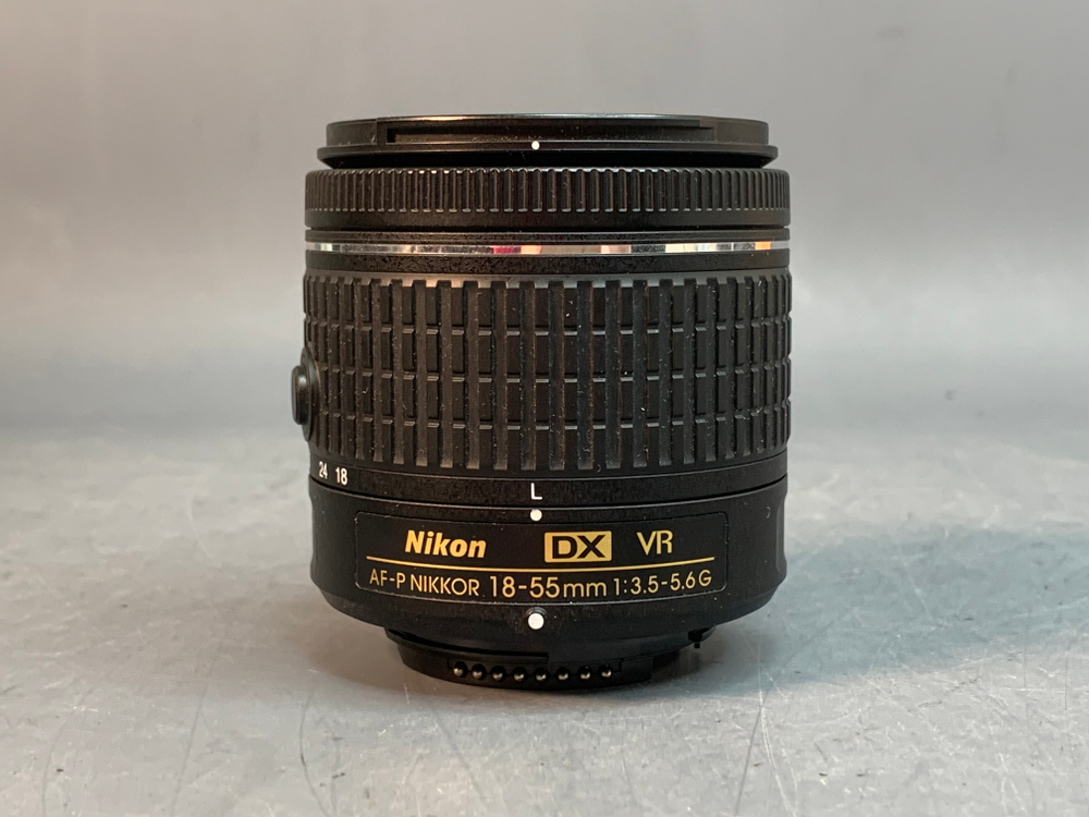 Nikon D5600 kit AF-P 18-55mm VR 2.800 кадров