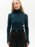 Водолазка с высоким горлом в рубчик