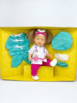 Кукла FALCA виниловая 40см Zoe Doctor