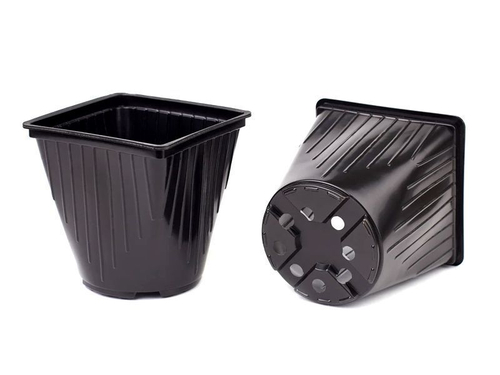 Горшок формованный 14*14*14 см (объем 2л.)