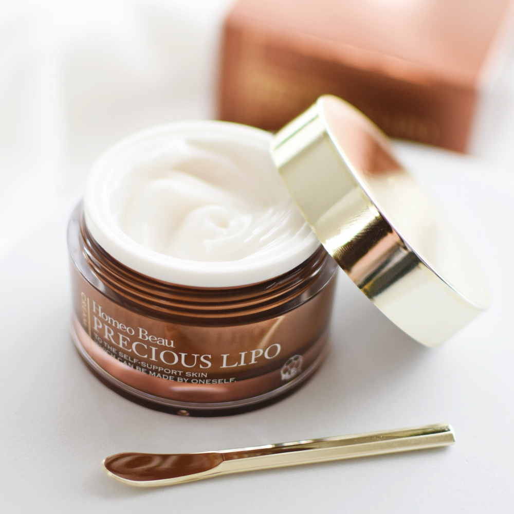 Омолаживающий крем с высокой концентрацией фуллеренов Homeo Beau Precious Lipo Cream