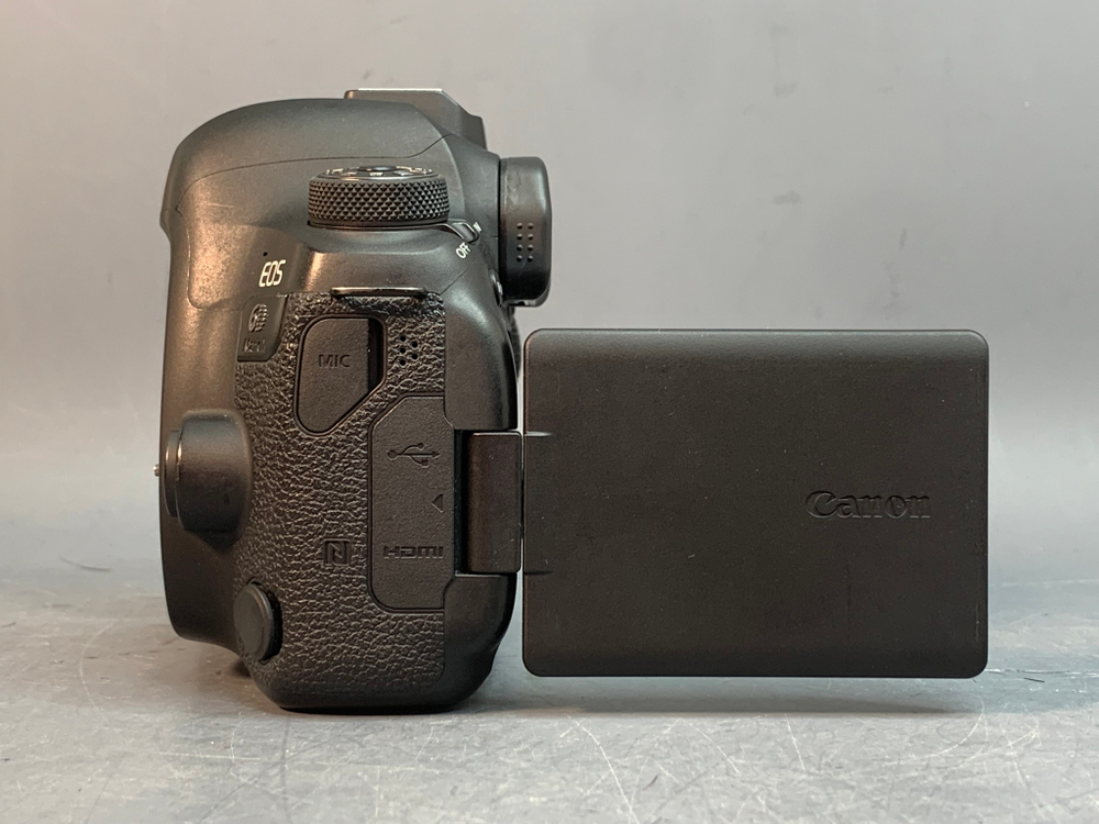 Canon EOS 6D Mark II 2.252 кадров