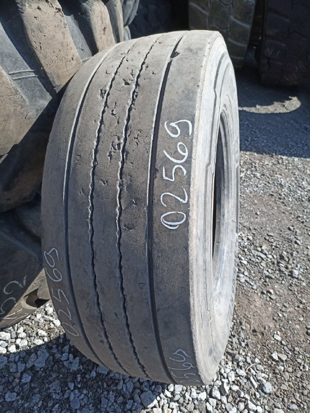385/65R22.5 Continental ContiHybrid HT3 шина б/у