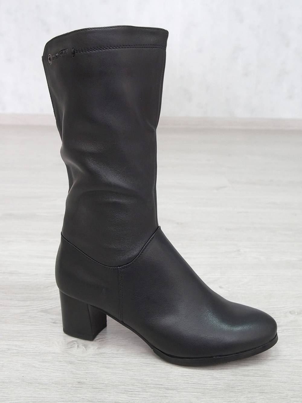 Сапоги женские SOFT WIND 85109-3051