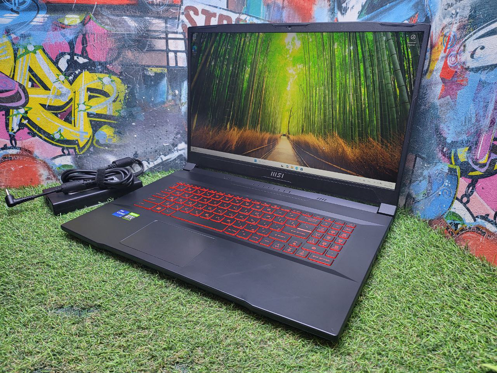 Ноутбук MSI i7-12/16gb/FHD/RTX3050 4Gb/MSI Katana GF76 12UC-257XRU Windows 11