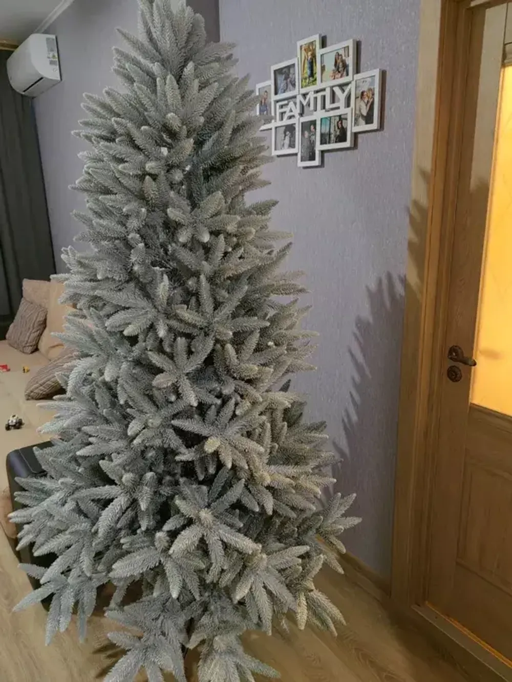 Заснеженная елка «Скандинавия» (Литая хвоя) от 1.8 до 2.1 м