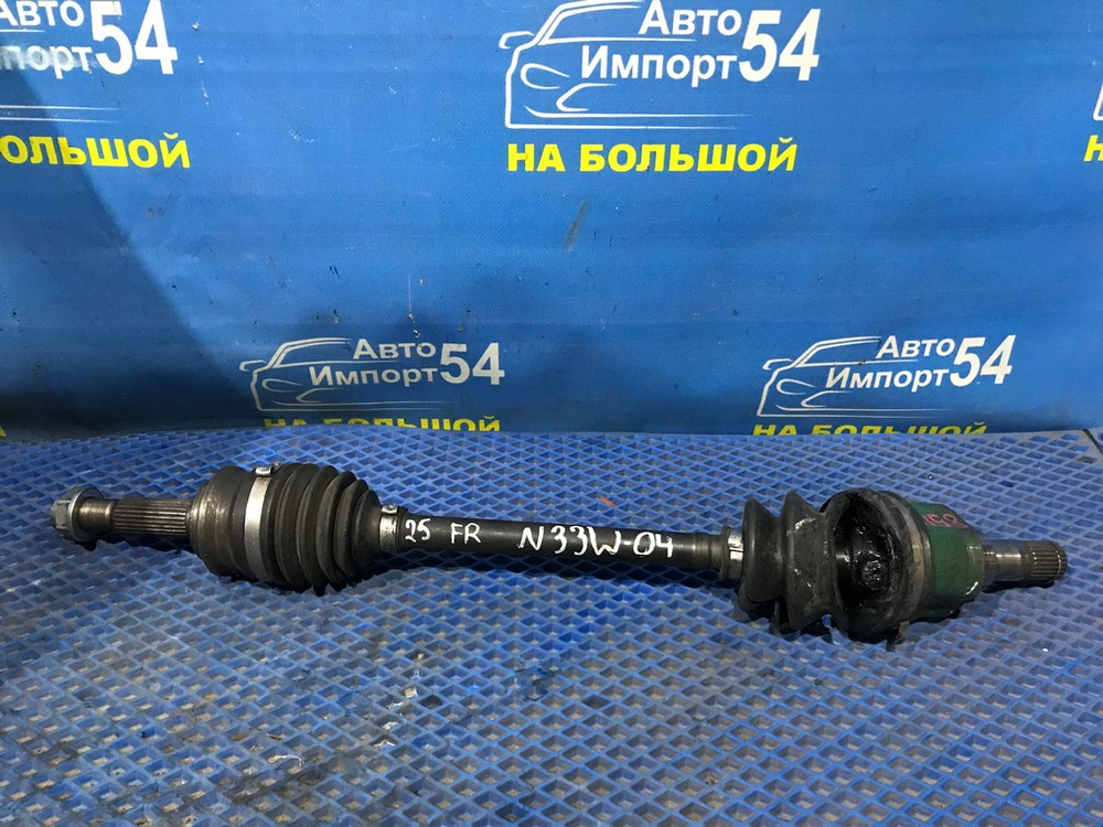 Привод передний правый MITSUBISHI CHARIOT 1994