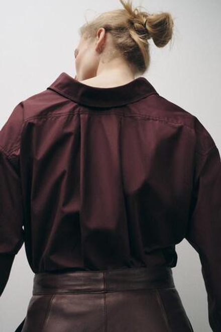 ZARA РУБАШКА ИЗ ПОПЛИНА — ZW COLLECTION, ЦВЕТ БУРГУНДСКОГО ВИНА