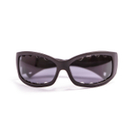 очки для парусного спорта Fuerteventura Черные Матовые Темно-серые линзы. Вид спереди