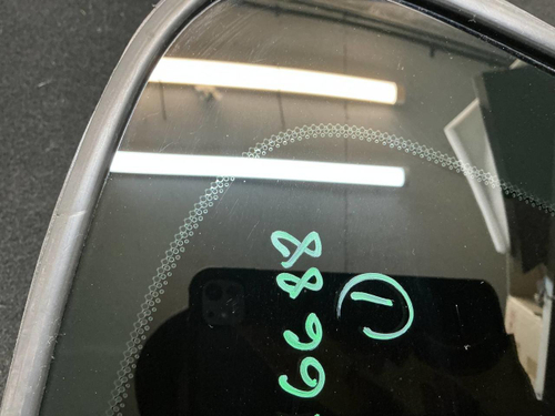 Форточка двери задняя левая BMW 5er G30 (17-23)