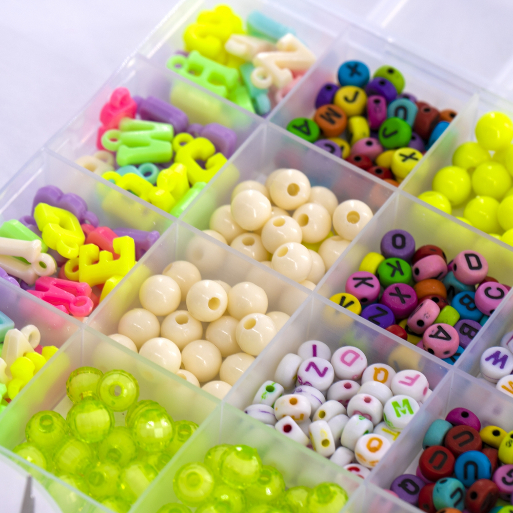 Набор для создания украшений-бусины Alingar, 200х190х18мм, "EFGH", 5 вид.бус.,подвес, 2х5.5м леска,ножницы, пинцет, пласт.пенал