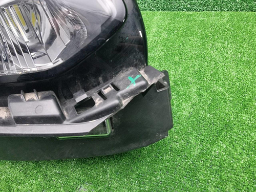 Фара правая Geely Tugella (2019-2024) LED