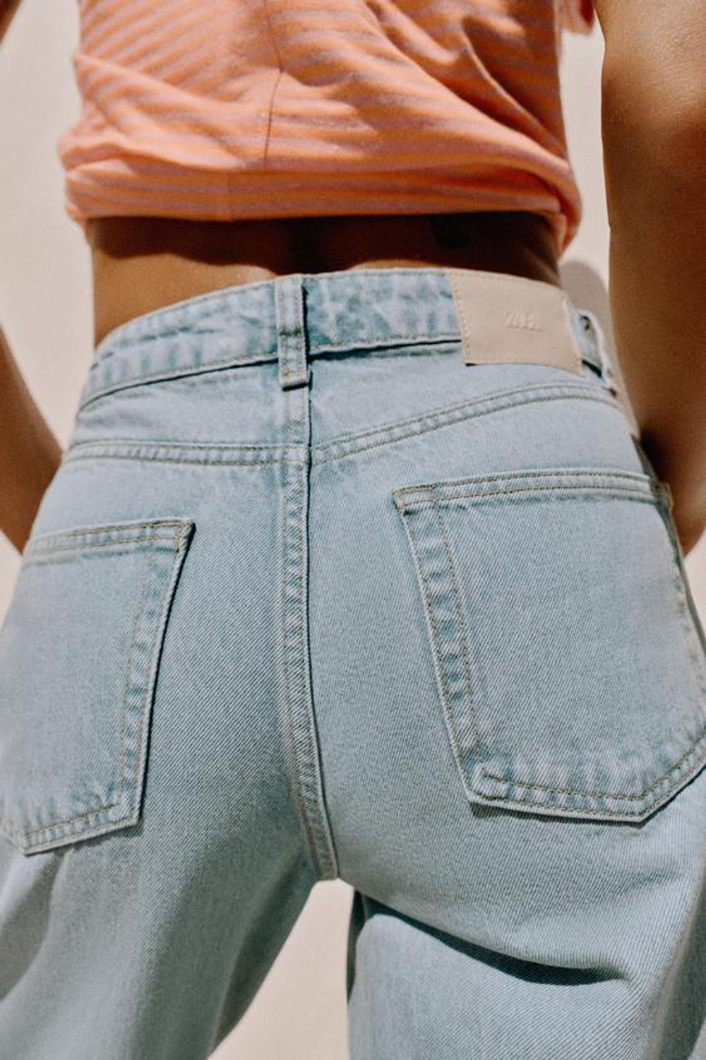 ZARA ДЖИНСОВЫЕ ШОРТЫ Z1975 СО СРЕДНЕЙ ПОСАДКОЙ, ВЫЦВЕТШИЙ СИНИЙ