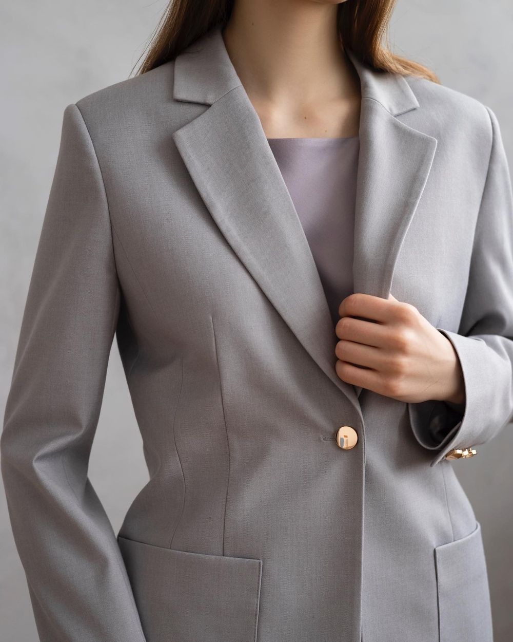 Пиджак полуприлегающий серый из итальянской вискозы