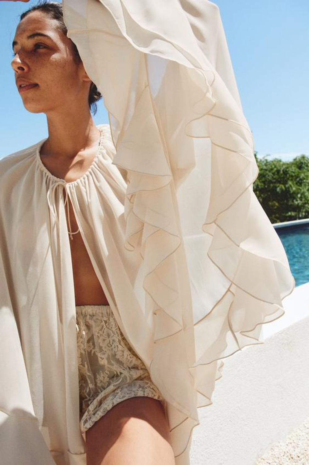 ZARA ШОРТЫ-ФОНАРИКИ ИЗ КРУЖЕВА, ЭКРЮ
