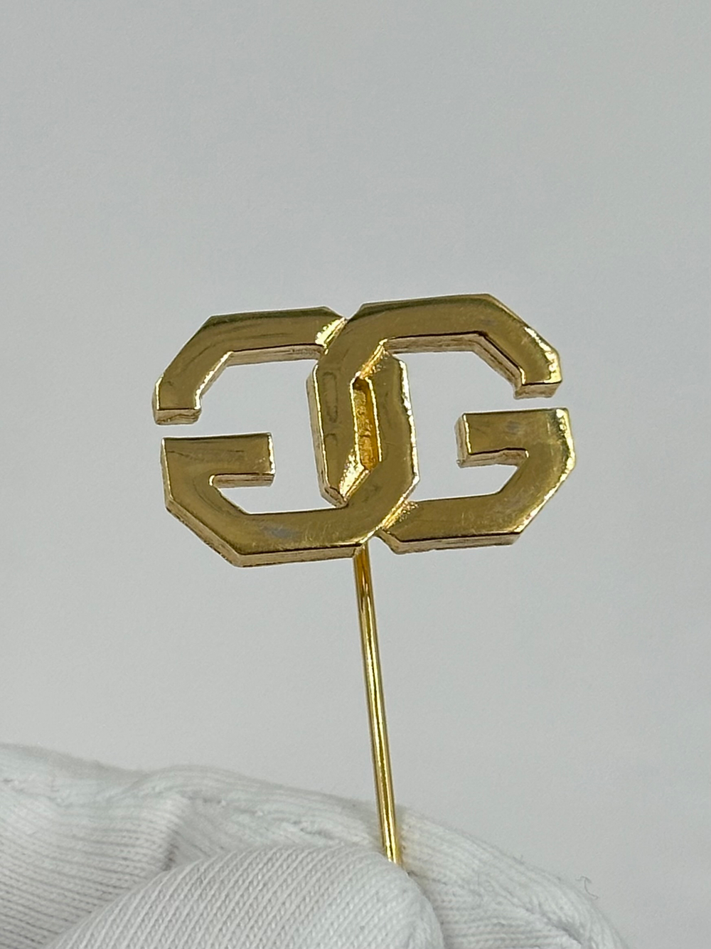 Брошь булавка Лого Givenchy 1978 год