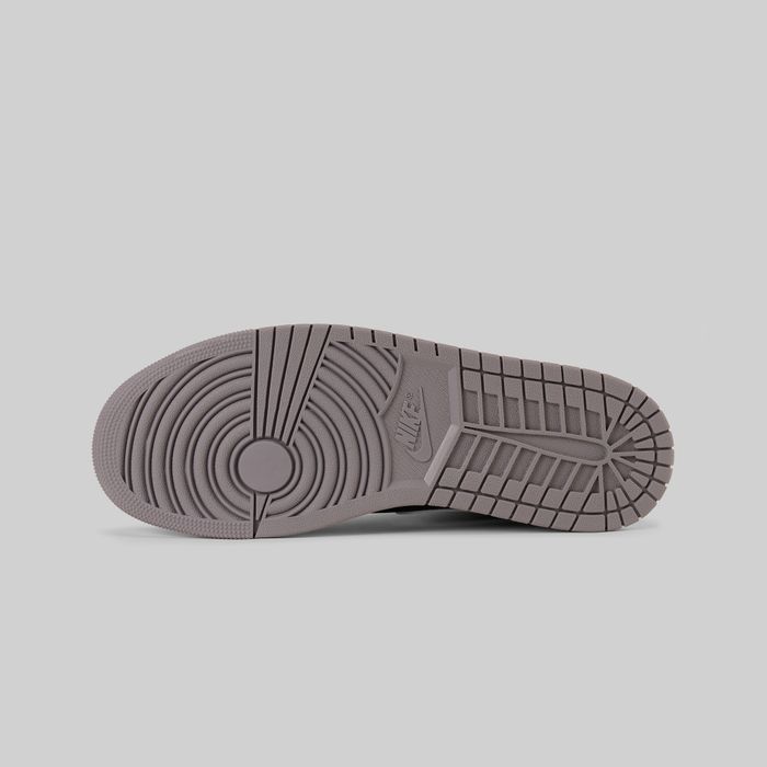 Кроссовки Jordan 1 Mid 