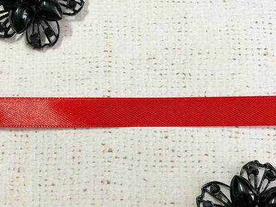 Лента атласная, ш. 1,2 см, красный