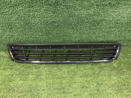 Решетка переднего бампера VW Polo Sedan (2010-2015) SAT