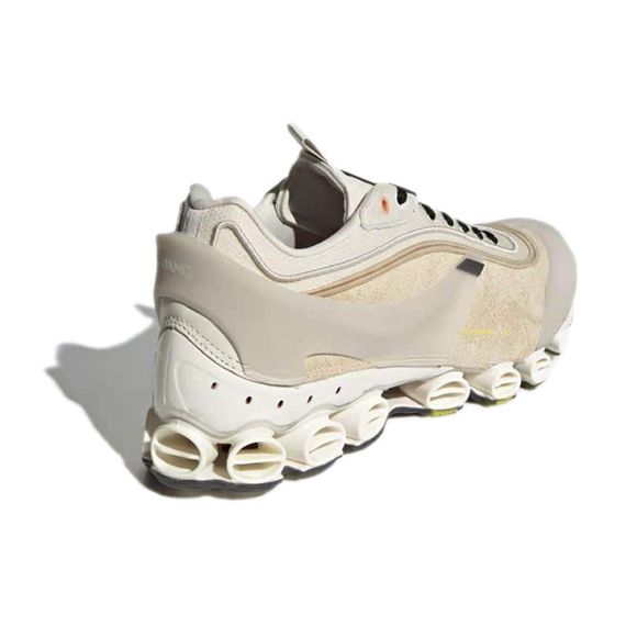 Кроссовки adidas originals - это современная коллекция нижнего белья от компании Юнисекс