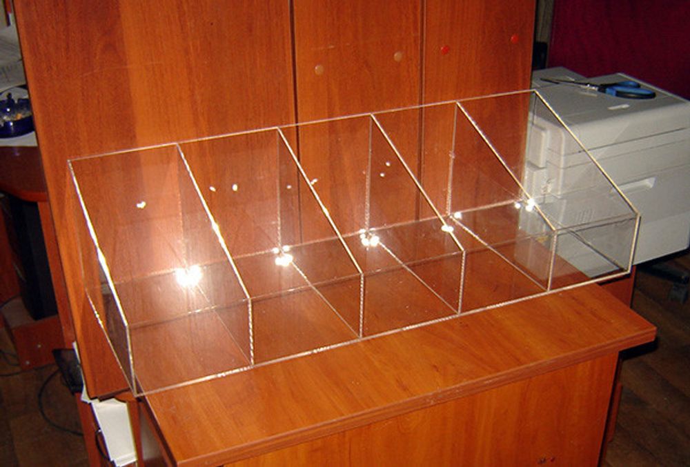 Диспенсер для конфет, мармеладов, снеков, орехов