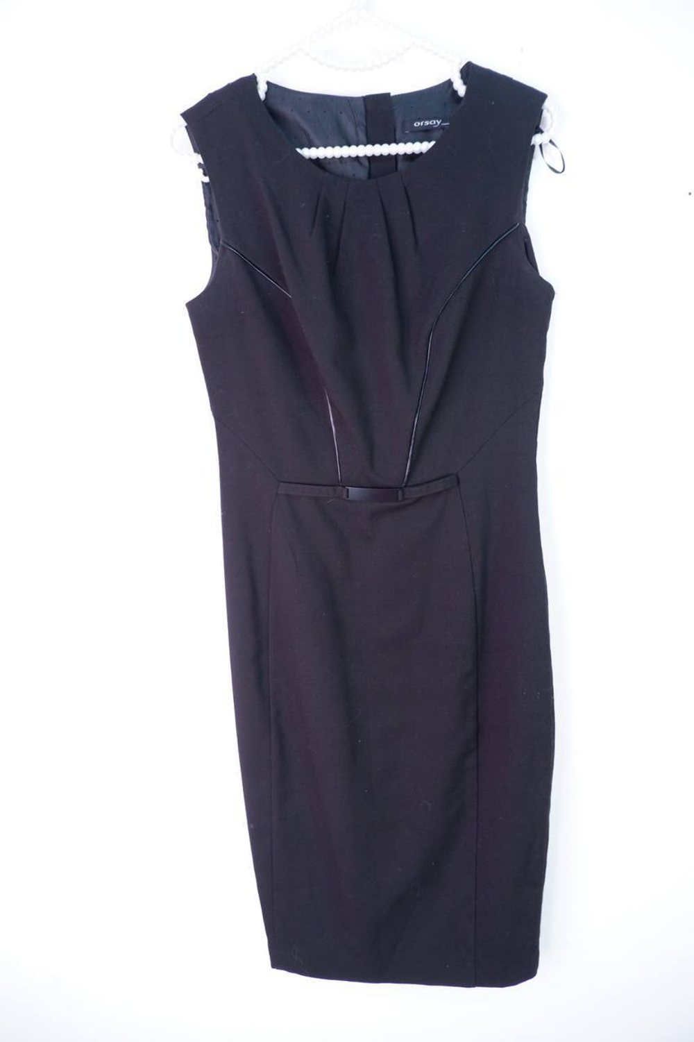 Платье Orsay лаконичное, маркировка 34, визуально 40 размер
