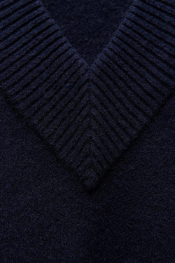 ZARA ОДНОТОННЫЙ ДЖЕМПЕР С V-ОБРАЗНЫМ ВЫРЕЗОМ, МОРСКОЙ СИНИЙ