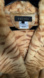 Меховое пальто ESCADA
