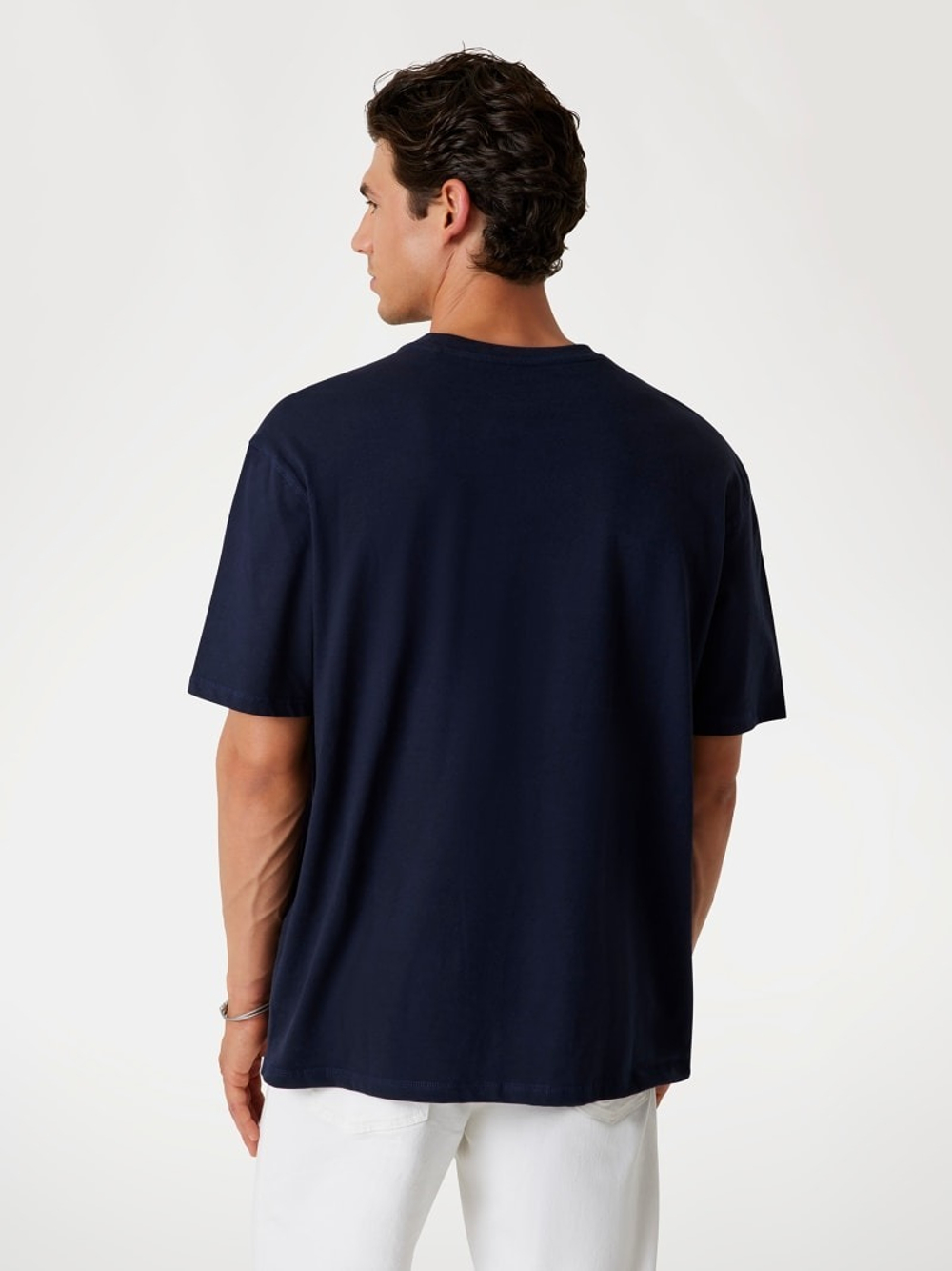 Футболка мужская GUESS