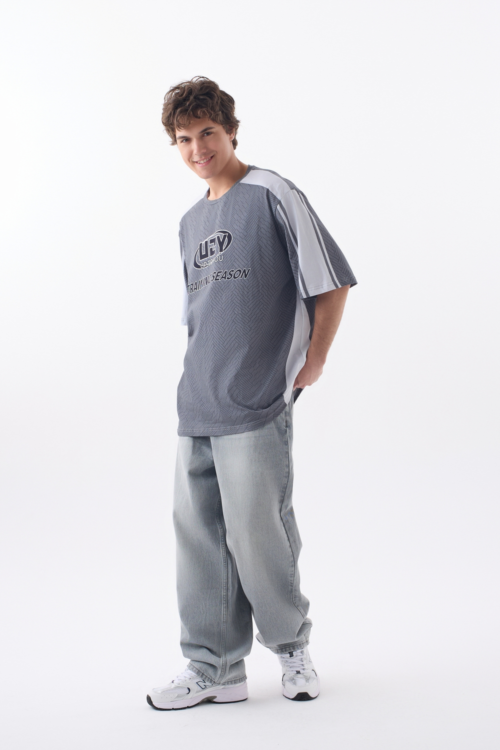 Футболка мужская Oversize с пич эффектом "Retro Sport" Серый