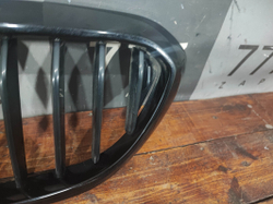 Решетка радиатора левая BMW 5-Series (G30) 17-20 Б/У Оригинал 51137383519