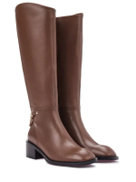 Женские кожаные шоколадные сапоги с цепочкой