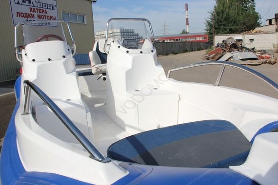 Лодка WINboat R53
