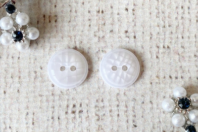 Пуговицы, d 1,3 см, 2 прокола
