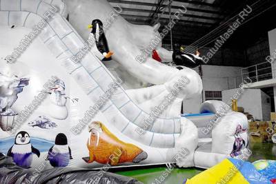 Большой надувной батут-горка "Мишка на севере"