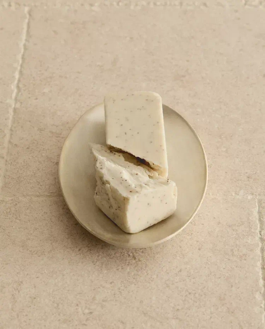 ZARA HOME МЫЛЬНИЦА ИЗ КЕРАМИКИ С БЛЕСТЯЩЕЙ ОТДЕЛКОЙ, СЕРЕБРЯНЫЙ
