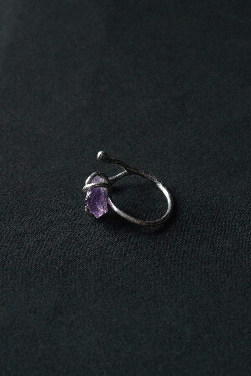 Безразмерное кольцо с аметистом