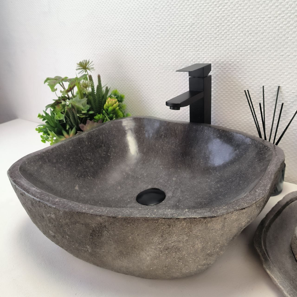 Раковина из речного камня RS-63393 (48*43*15) 0123
